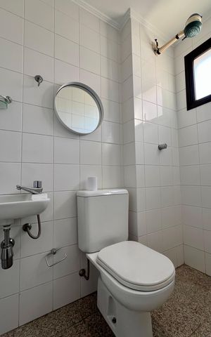 Apartamento para alugar com 214m², 4 quartos e 3 vagas Apartamento para alugar com 214m², 4 quartos e 3 vagasBanheiro de serviço