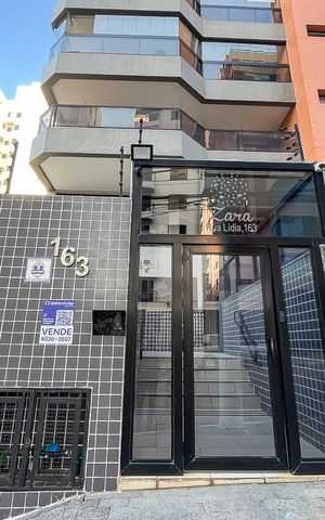 Apartamento à venda com 200m², 3 quartos e 3 vagasFachada