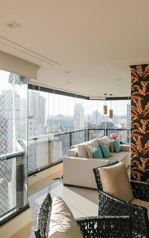 Apartamento à venda com 200m², 3 quartos e 3 vagasVaranda da sala