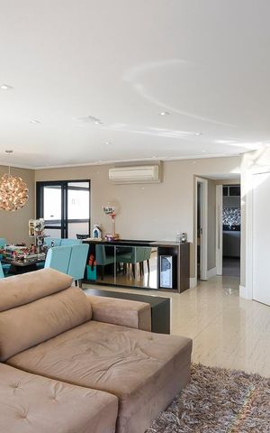 Apartamento à venda com 200m², 3 quartos e 3 vagasSala