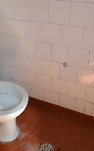 Casa à venda com 111m², 3 quartos e 2 vagasBanheiro de serviço