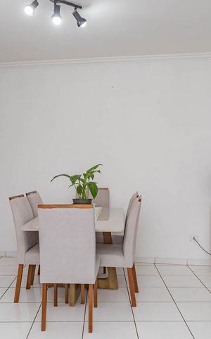 Casa à venda com 110m², 3 quartos e 2 vagasSala