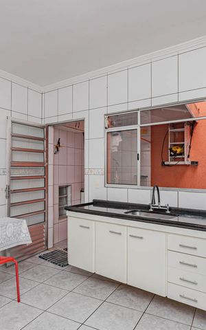Casa à venda com 110m², 3 quartos e 2 vagasCozinha