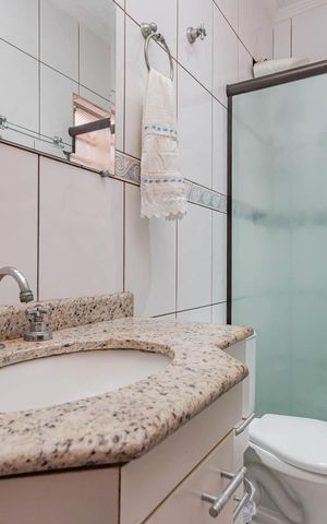 Casa à venda com 110m², 3 quartos e 2 vagasBanheiro da Suíte