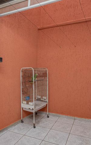 Casa à venda com 110m², 3 quartos e 2 vagasÁrea de Serviço