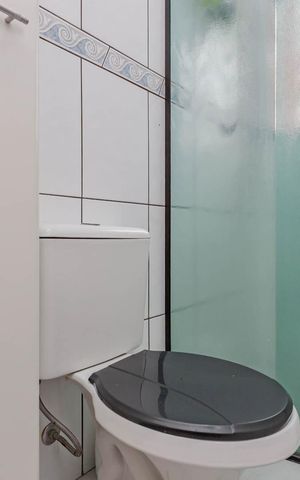 Casa à venda com 110m², 3 quartos e 2 vagasBanheiro Social