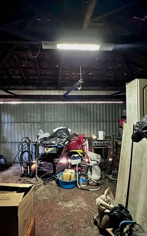 Casa à venda com 1000m², 6 quartos e 2 vagas Casa à venda com 1000m², 6 quartos e 2 vagasGaragem