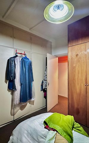 Casa à venda com 1000m², 6 quartos e 2 vagas Casa à venda com 1000m², 6 quartos e 2 vagasQuarto 3