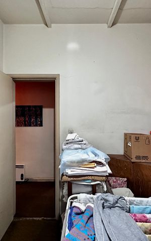 Casa à venda com 1000m², 6 quartos e 2 vagas Casa à venda com 1000m², 6 quartos e 2 vagasQuarto 2