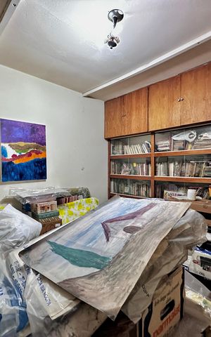 Casa à venda com 1000m², 6 quartos e 2 vagas Casa à venda com 1000m², 6 quartos e 2 vagasQuarto 1