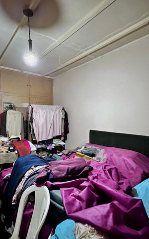 Casa à venda com 1000m², 6 quartos e 2 vagas Casa à venda com 1000m², 6 quartos e 2 vagasQuarto 4