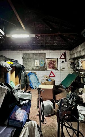 Casa à venda com 1000m², 6 quartos e 2 vagas Casa à venda com 1000m², 6 quartos e 2 vagasGaragem