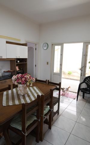 Casa à venda com 340m², 4 quartos e 3 vagasSala 2