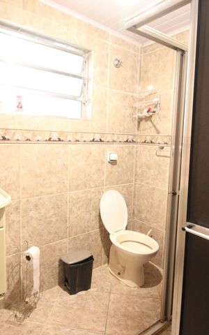 Casa à venda com 120m², 2 quartos e 2 vagasBanheiro
