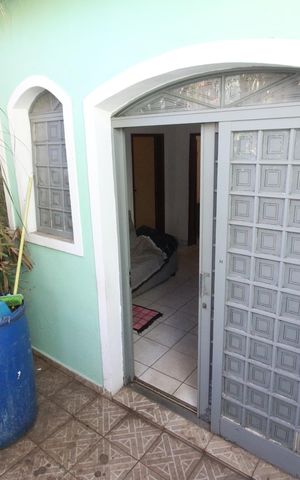Casa à venda com 120m², 2 quartos e 2 vagasGaragem