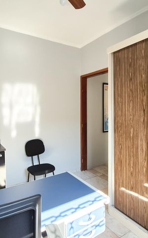 Casa à venda com 285m², 2 quartos e 2 vagasCasa 2 - Escritório