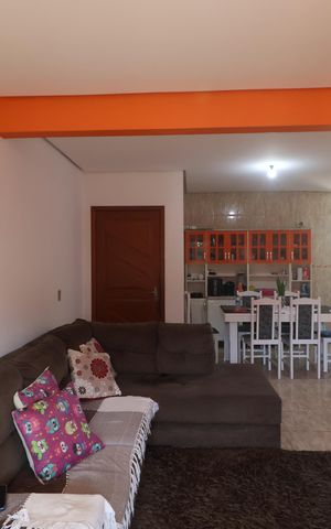 Casa à venda com 248m², 3 quartos e 2 vagasSala