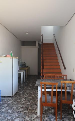 Casa à venda com 248m², 3 quartos e 2 vagasCozinha 2