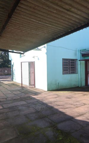 Casa à venda com 248m², 3 quartos e 2 vagasÁrea externa