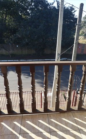 Casa à venda com 248m², 3 quartos e 2 vagasSacada/Sala