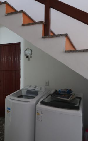 Casa à venda com 248m², 3 quartos e 2 vagasÁrea de Serviço