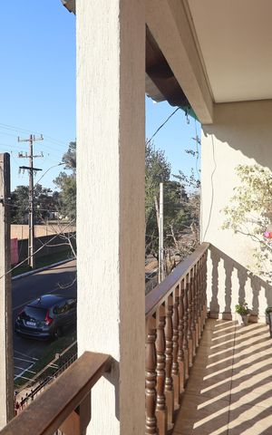 Casa à venda com 248m², 3 quartos e 2 vagasSacada/Sala
