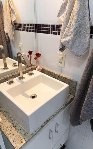 Apartamento à venda com 103m², 3 quartos e 2 vagas Apartamento à venda com 103m², 3 quartos e 2 vagasBanheiro da Suíte