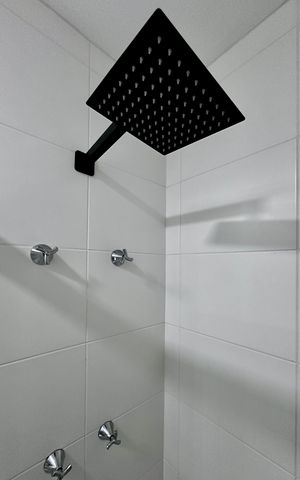 Studio à venda com 25m², 1 quarto e sem vaga Studio à venda com 25m², 1 quarto e sem vagaBanheiro