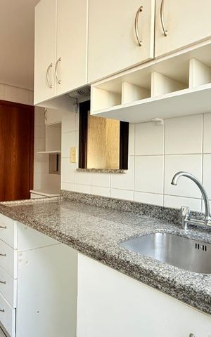 Apartamento à venda com 103m², 3 quartos e 2 vagas Apartamento à venda com 103m², 3 quartos e 2 vagasCozinha