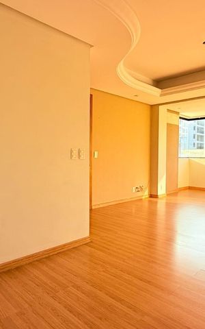 Apartamento à venda com 103m², 3 quartos e 2 vagas Apartamento à venda com 103m², 3 quartos e 2 vagasSala