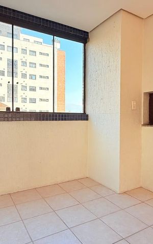 Apartamento à venda com 103m², 3 quartos e 2 vagas Apartamento à venda com 103m², 3 quartos e 2 vagasVaranda