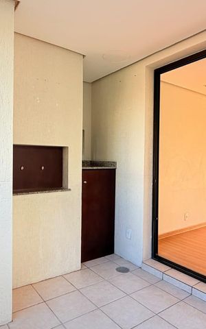 Apartamento à venda com 103m², 3 quartos e 2 vagas Apartamento à venda com 103m², 3 quartos e 2 vagasVaranda