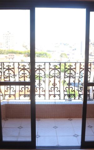Apartamento para alugar com 153m², 3 quartos e 1 vagaSacada
