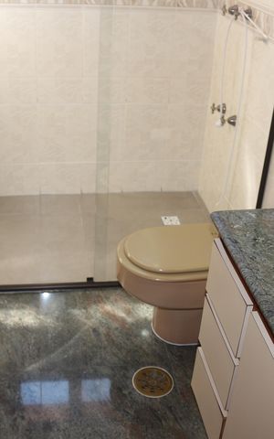 Apartamento para alugar com 153m², 3 quartos e 1 vagaBanheiro da Suíte 1