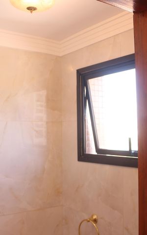 Apartamento para alugar com 153m², 3 quartos e 1 vagaLavabo