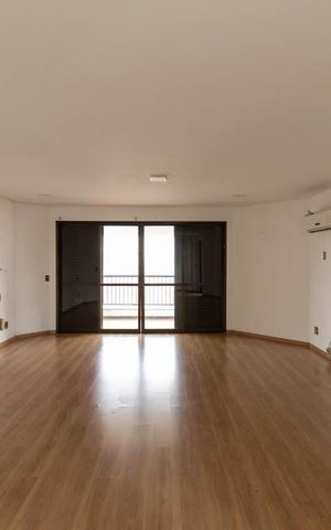 Apartamento à venda com 836m², 4 quartos e 6 vagasSuíte 1