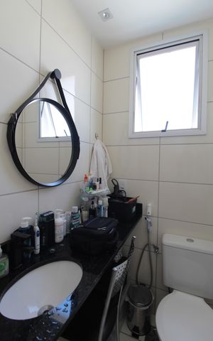 Apartamento à venda com 65m², 2 quartos e 2 vagasBanheiro da Suite