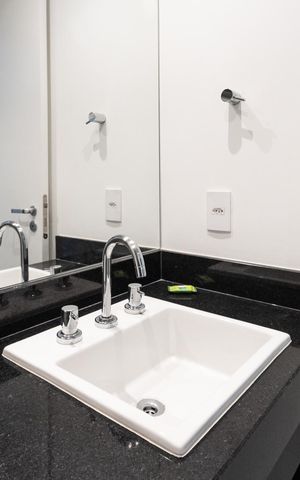 Studio à venda com 24m², 1 quarto e sem vaga Studio à venda com 24m², 1 quarto e sem vagaBanheiro