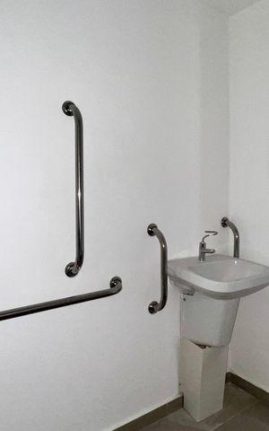 Studio para alugar com 30m², 1 quarto e sem vaga Studio para alugar com 30m², 1 quarto e sem vagaBanheiro