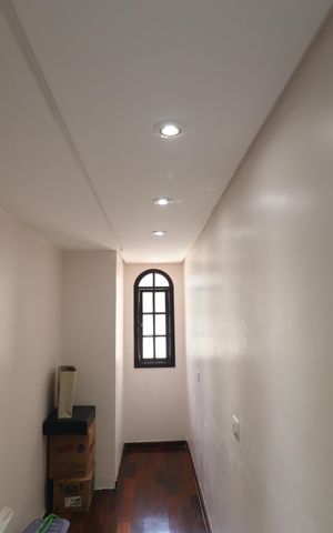 Casa à venda com 180m², 3 quartos e 2 vagasCloset Quarto 1 suíte