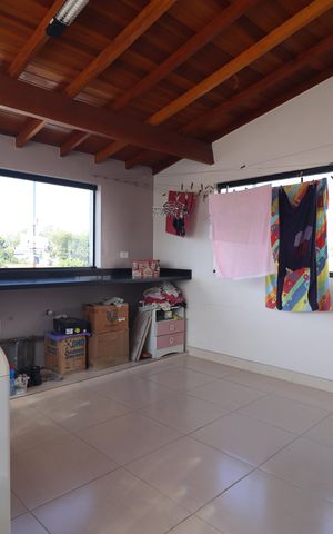 Casa à venda com 180m², 3 quartos e 2 vagasÁrea de Serviço