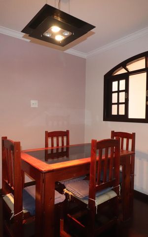 Casa à venda com 180m², 3 quartos e 2 vagasCopa