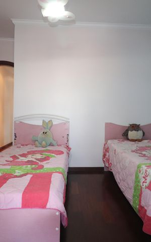 Casa à venda com 180m², 3 quartos e 2 vagasQuarto 3