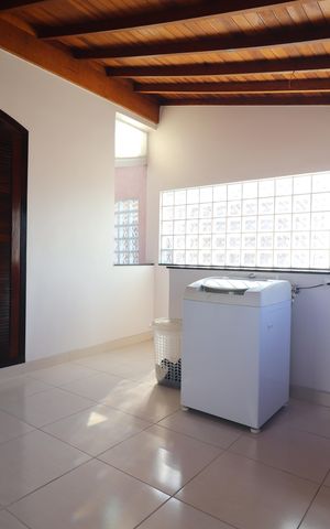 Casa à venda com 180m², 3 quartos e 2 vagasÁrea de Serviço
