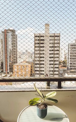 Apartamento à venda com 133m², 4 quartos e 2 vagas Apartamento à venda com 133m², 4 quartos e 2 vagasVaranda da Sala