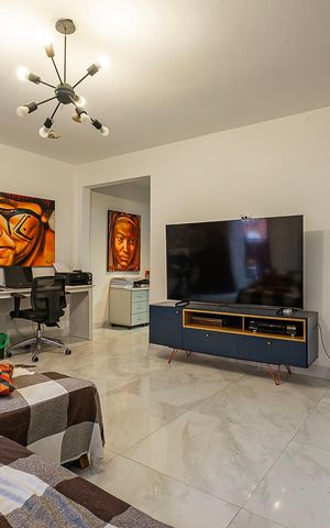 Casa à venda com 129m², 2 quartos e 1 vaga Casa à venda com 129m², 2 quartos e 1 vagaSala