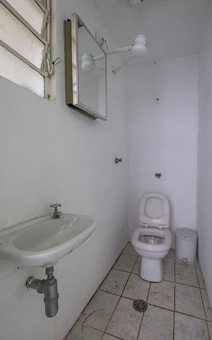 Casa à venda com 129m², 2 quartos e 1 vaga Casa à venda com 129m², 2 quartos e 1 vagaBanheiro de Serviço