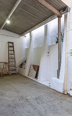 Casa à venda com 129m², 2 quartos e 1 vaga Casa à venda com 129m², 2 quartos e 1 vagaQuintal