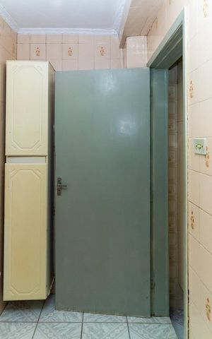 Casa à venda com 70m², 3 quartos e 2 vagas Casa à venda com 70m², 3 quartos e 2 vagasCasa 1 - Banheiro Social