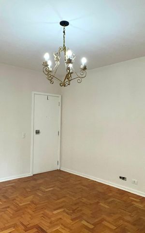 Apartamento à venda com 75m², 2 quartos e 1 vaga Apartamento à venda com 75m², 2 quartos e 1 vagaSala